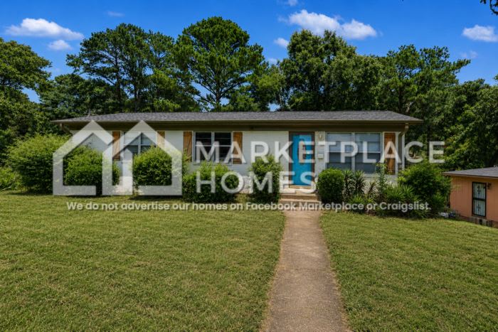 801 Westfield Dr – photo 1 of 11