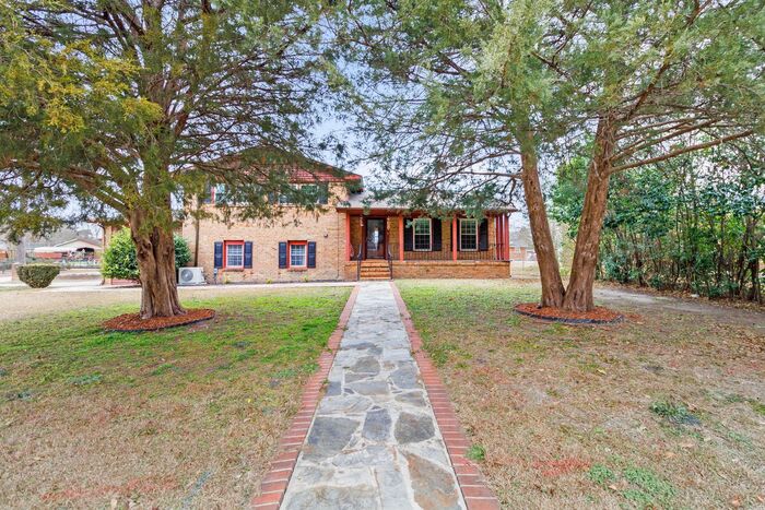 612 Freda Court – photo 1