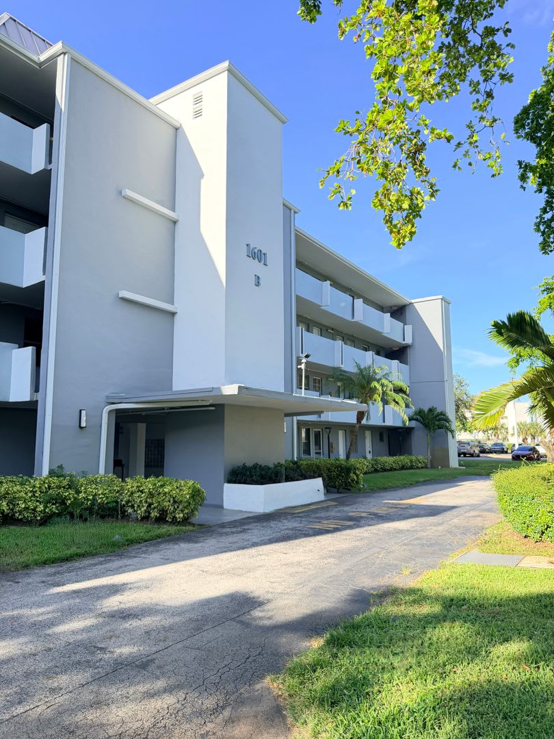 Location Location Section 8 Welcome Annual Rental Available – photo 1
