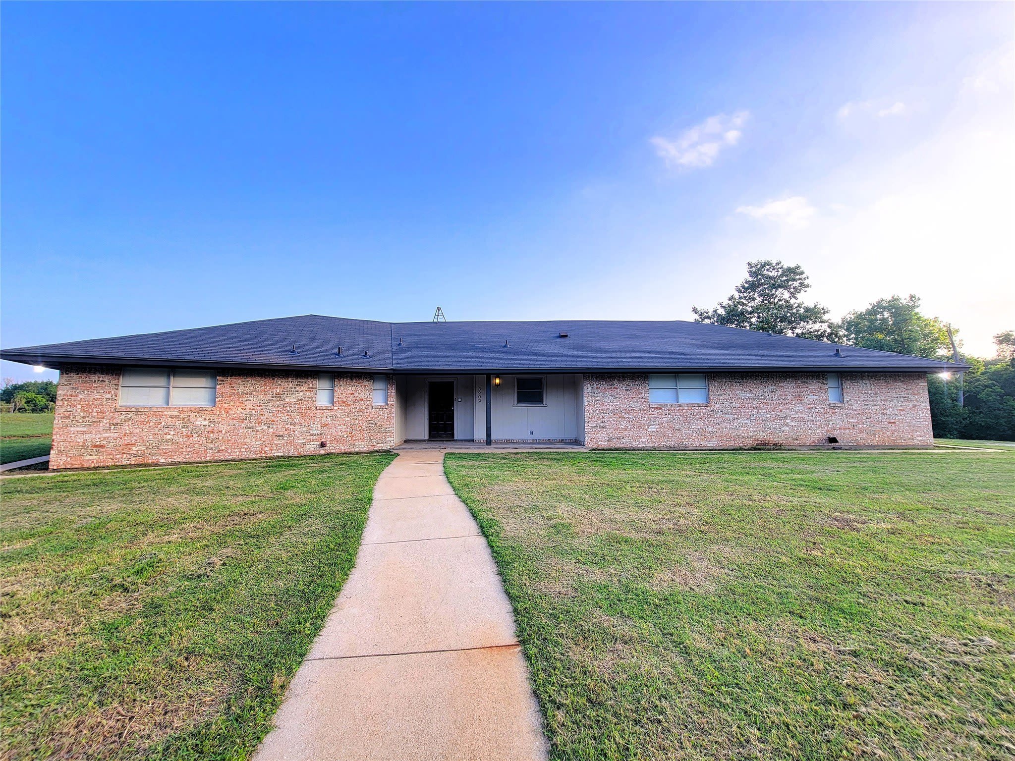 3902 E Bankhead Highway – photo 1 of 70