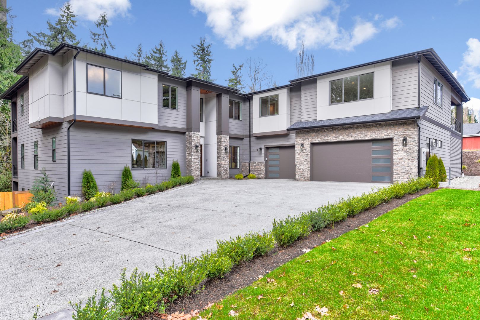 Luxury Bellevue Estate in Prestigious Bridle Trails For Rent – photo 1