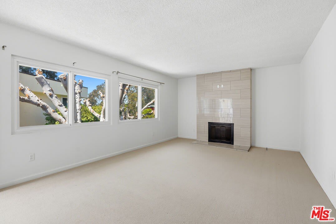 8401 Tuscany Ave – photo 1