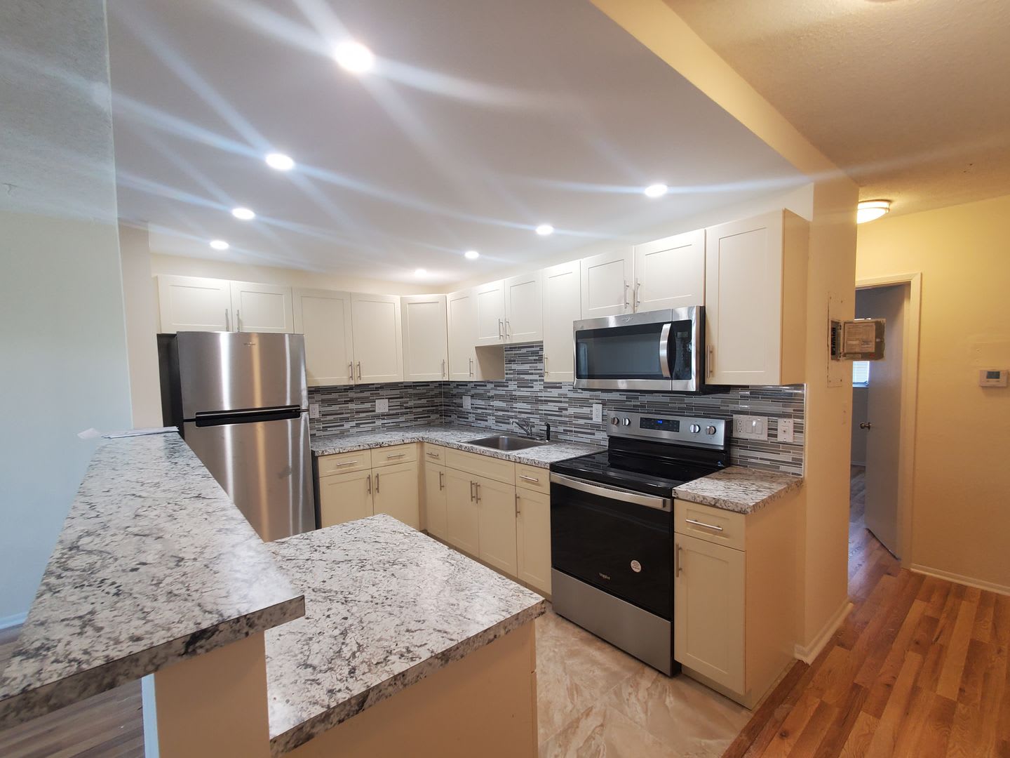 Maybury Mansions – photo 1