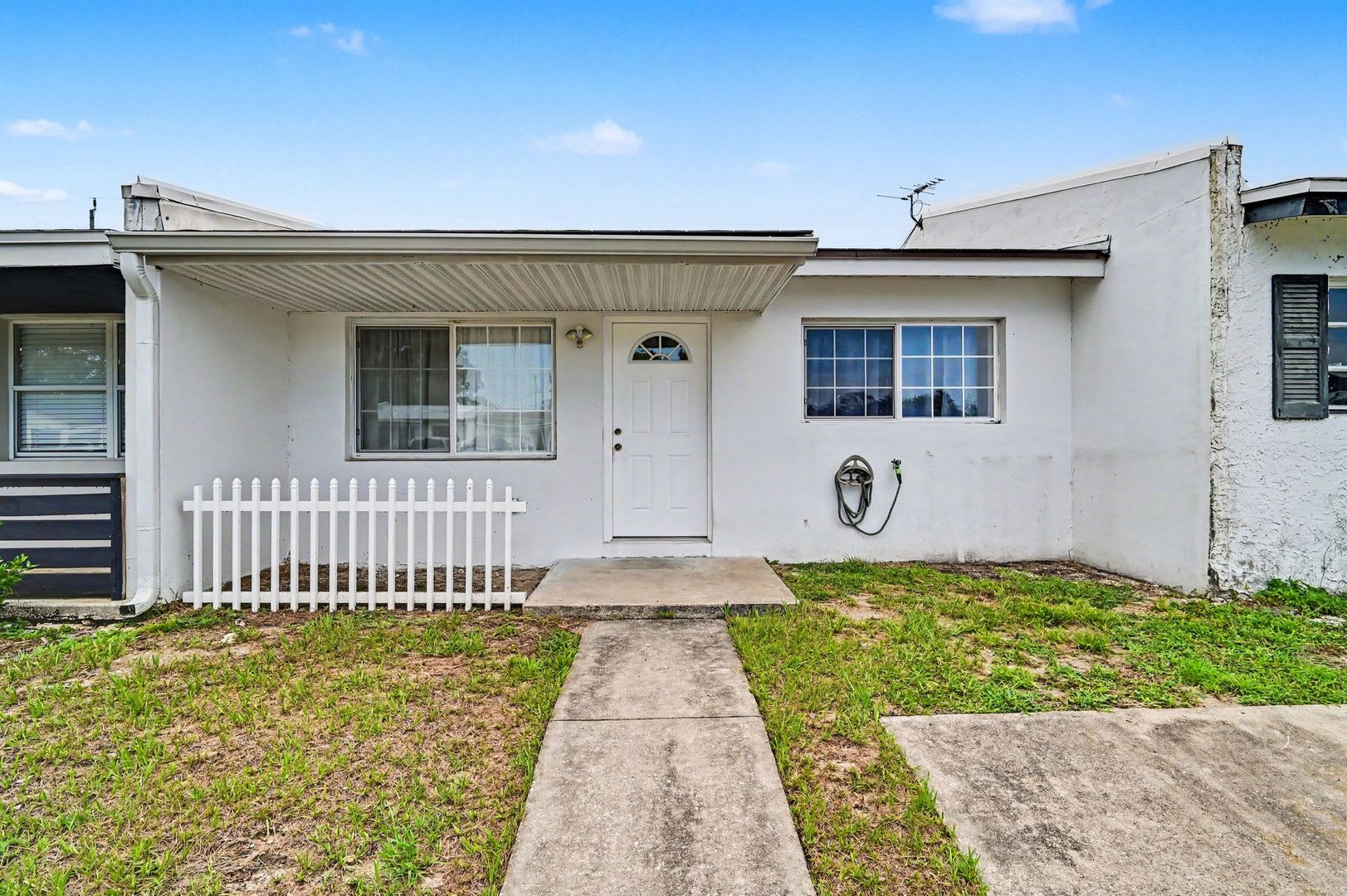255 West Towne Pl – photo 1