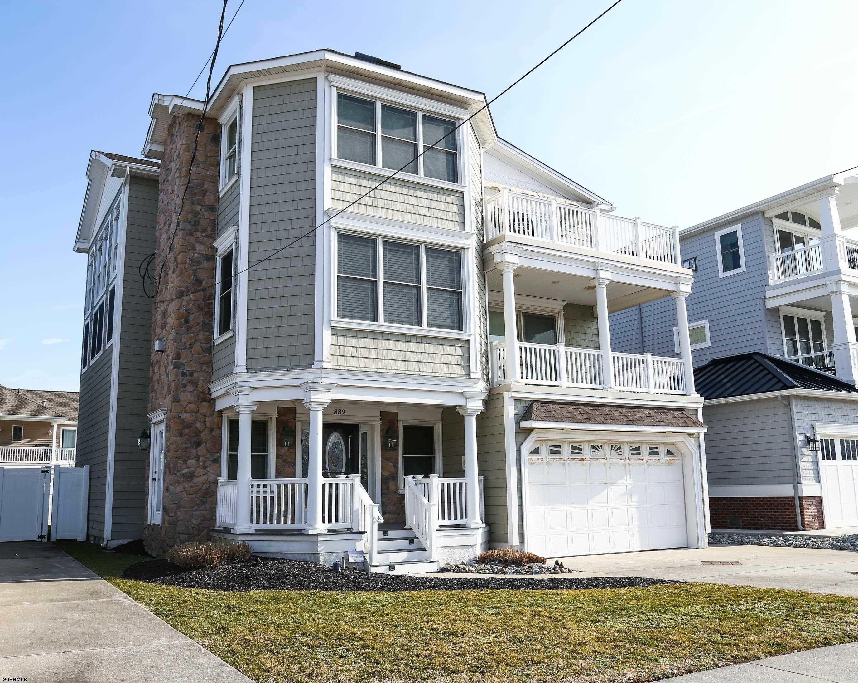 339 13th St S – photo 1