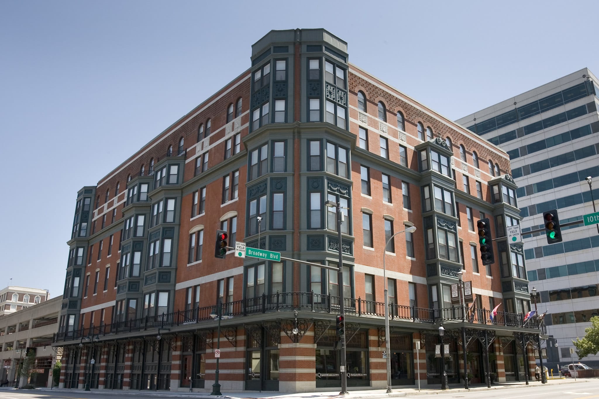 Quality Hill Apartments – photo 1