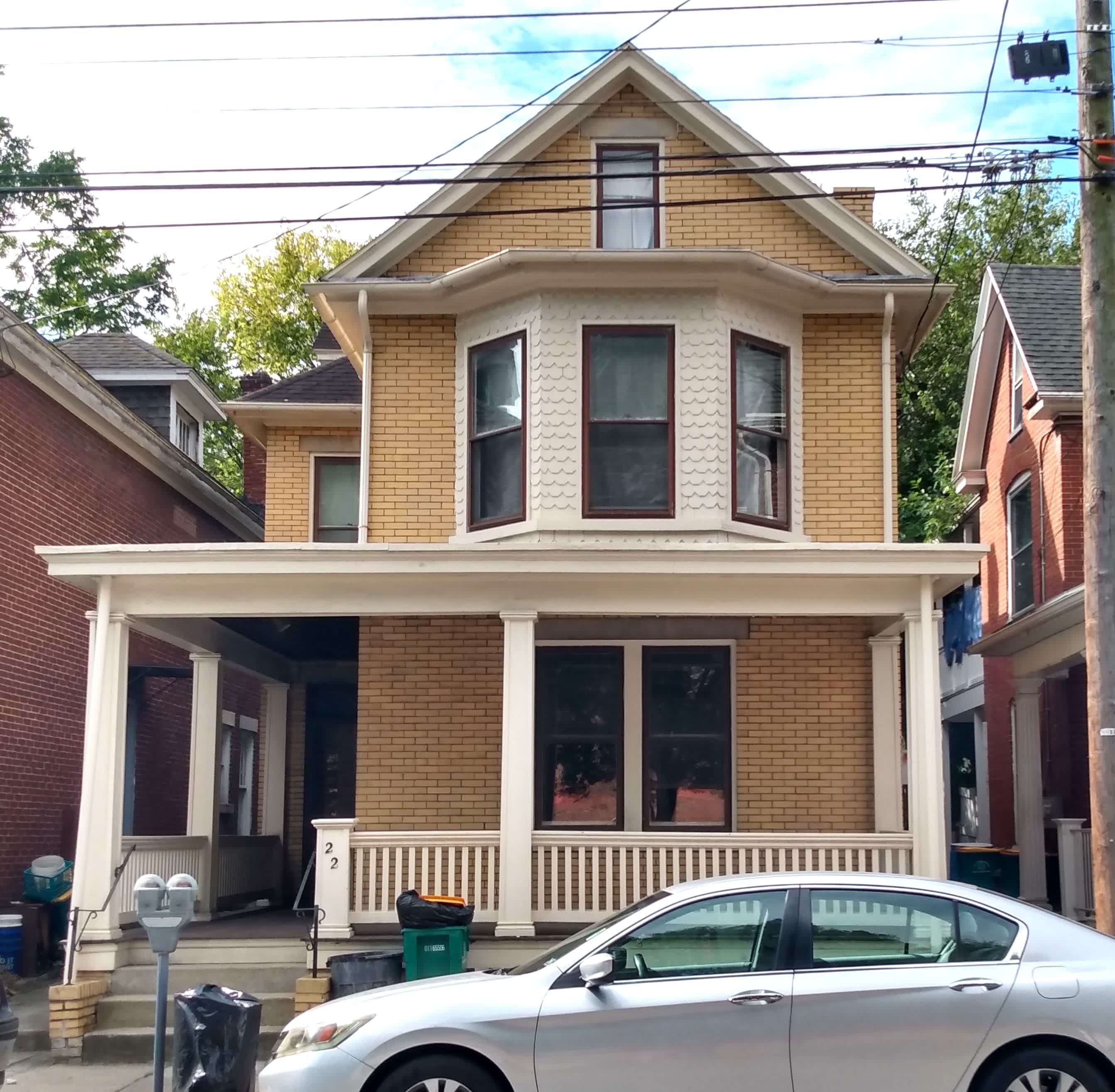 22 West Washington Street Apt 1 – photo 1 of 12