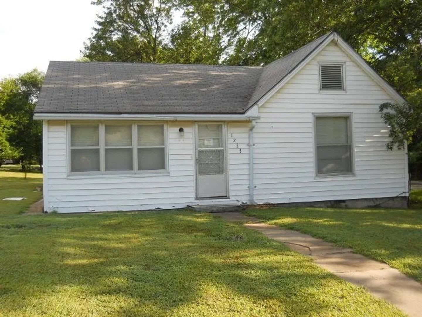 Available Home for Rent – photo 1 of 6