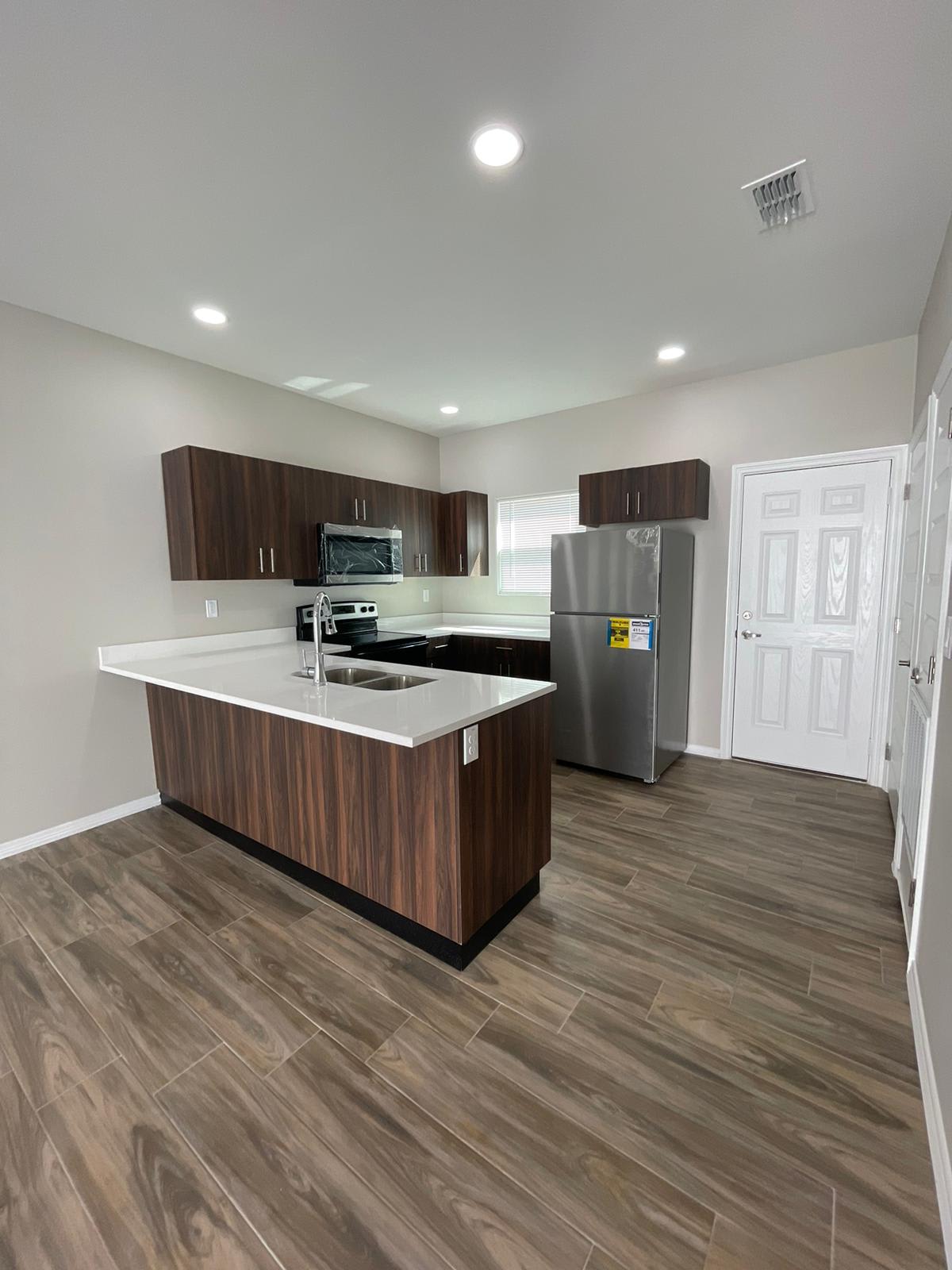 4305 Walnut Ave – photo 1