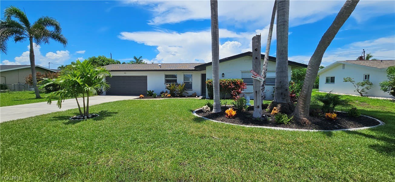 251 SE 46th Street – photo 1