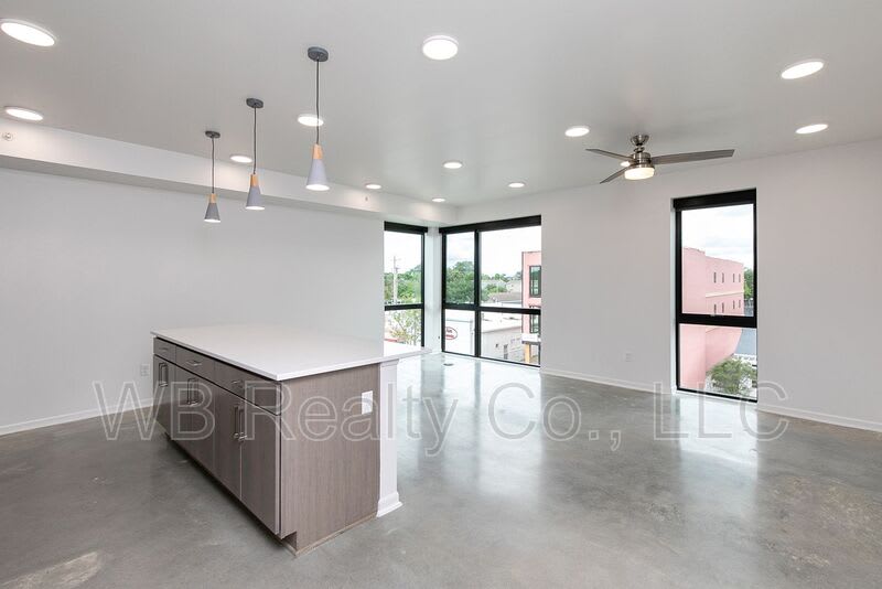 315 5th St – photo 1