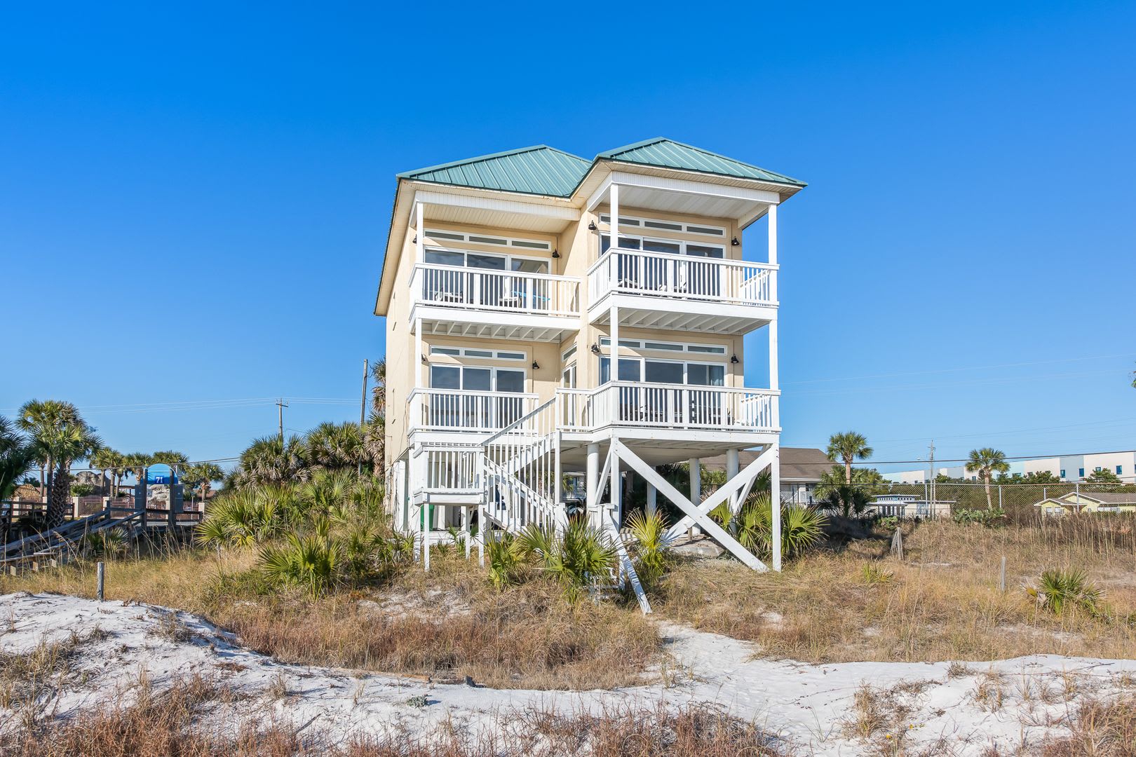 Newly Renovated Beach Front Four Bedroom Home – photo 1