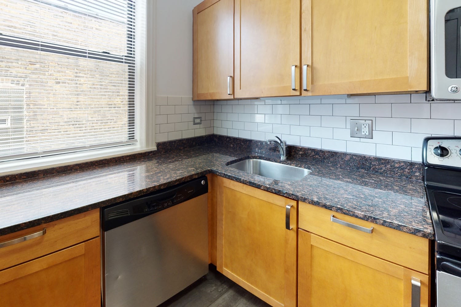 5320-5326.5 S. Drexel Boulevard – photo 1