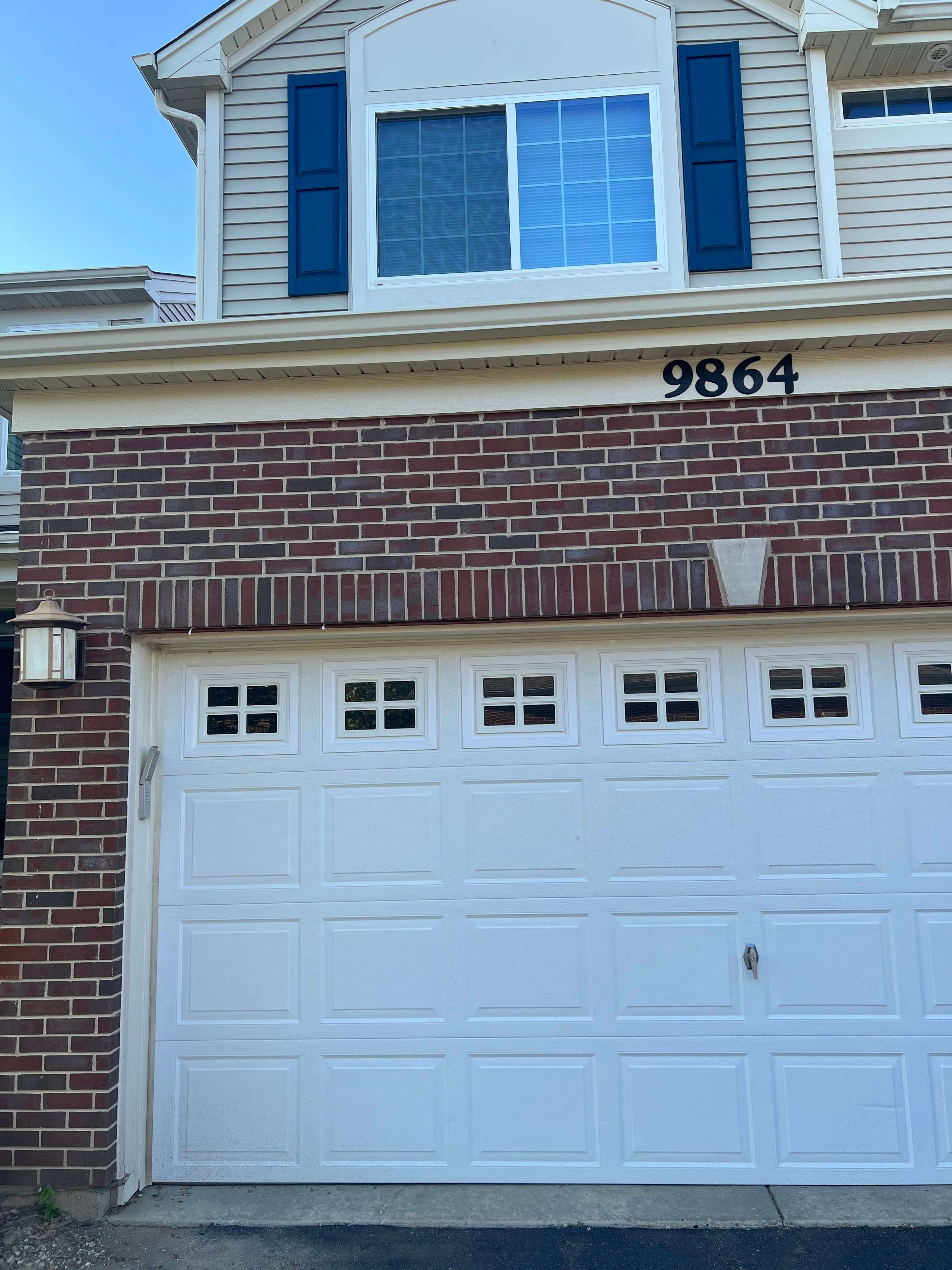 9864 Cummings Street – photo 1 of 13