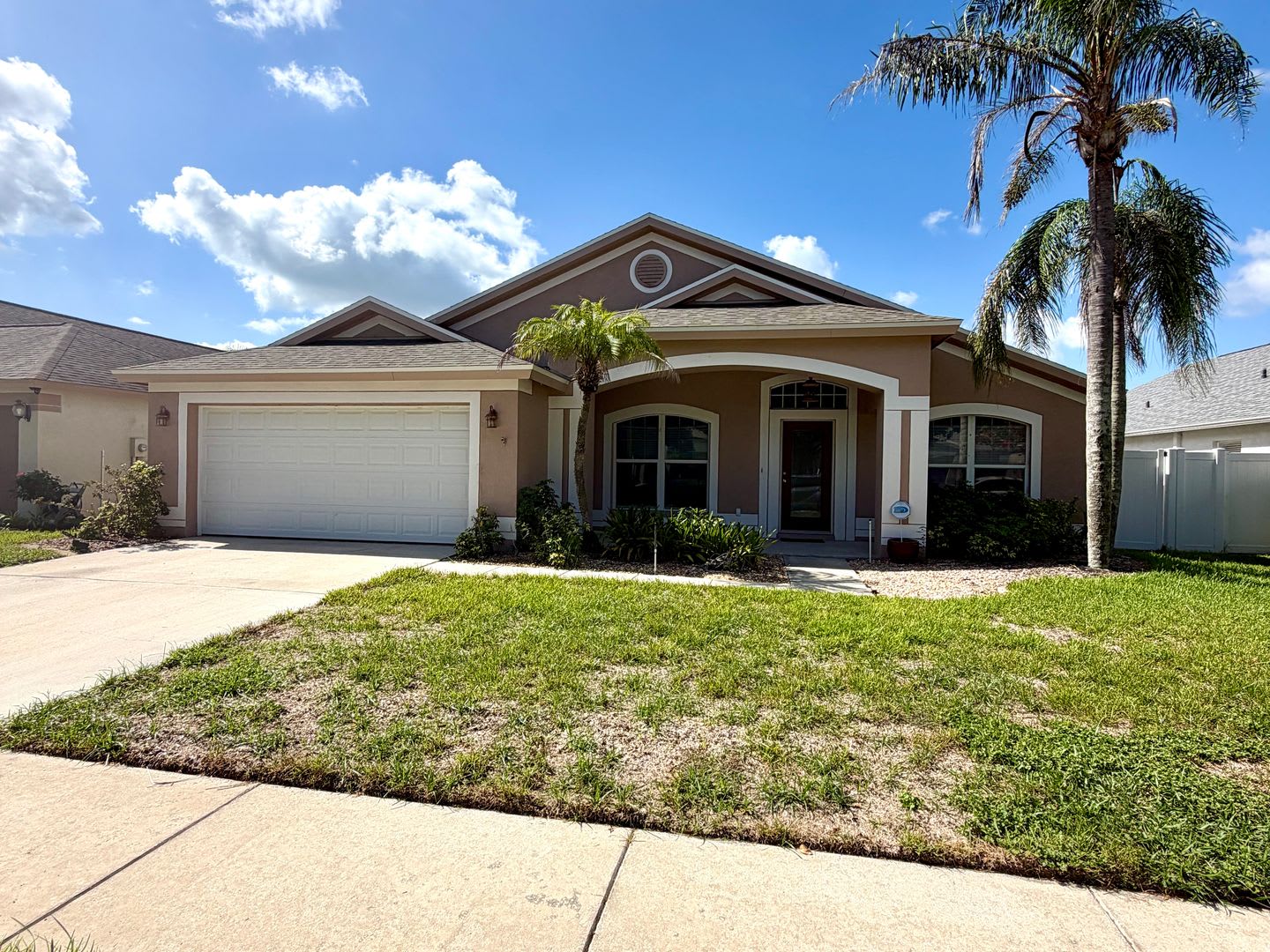 Beautiful 3 Bedroom 2 Bathroom Pool Home in Valrico! – photo 1 of 17