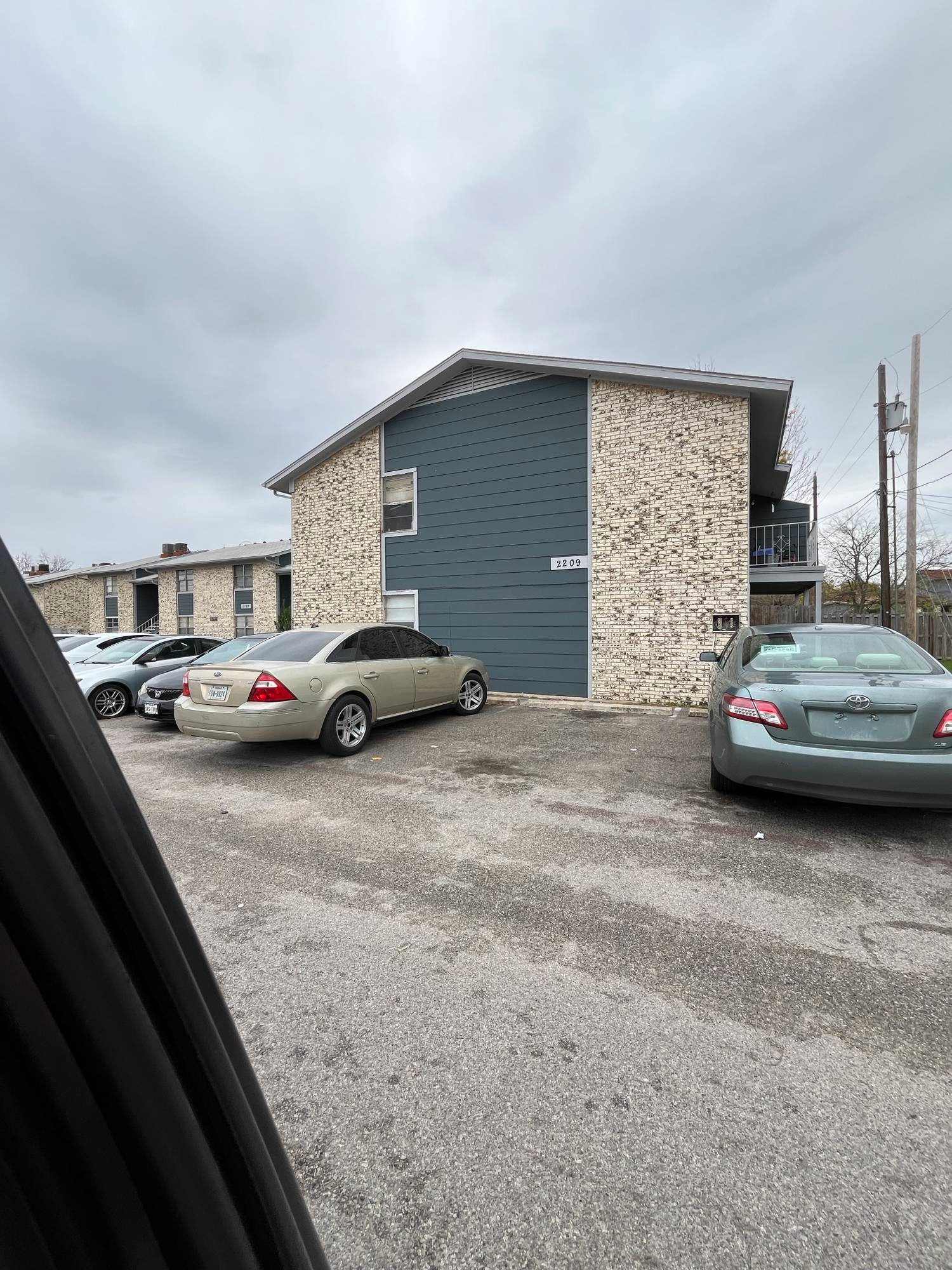 2209 Jennifer Dr 2 – photo 1