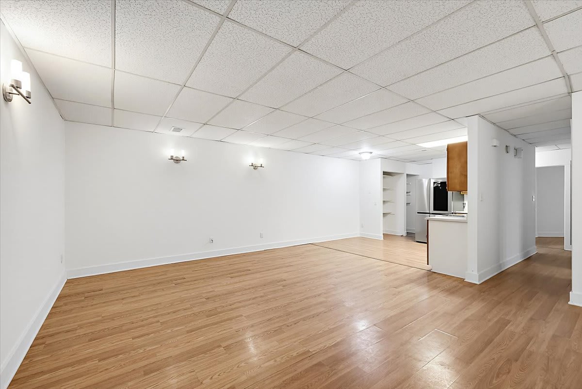 113 South Saginaw Street B – photo 1 of 11