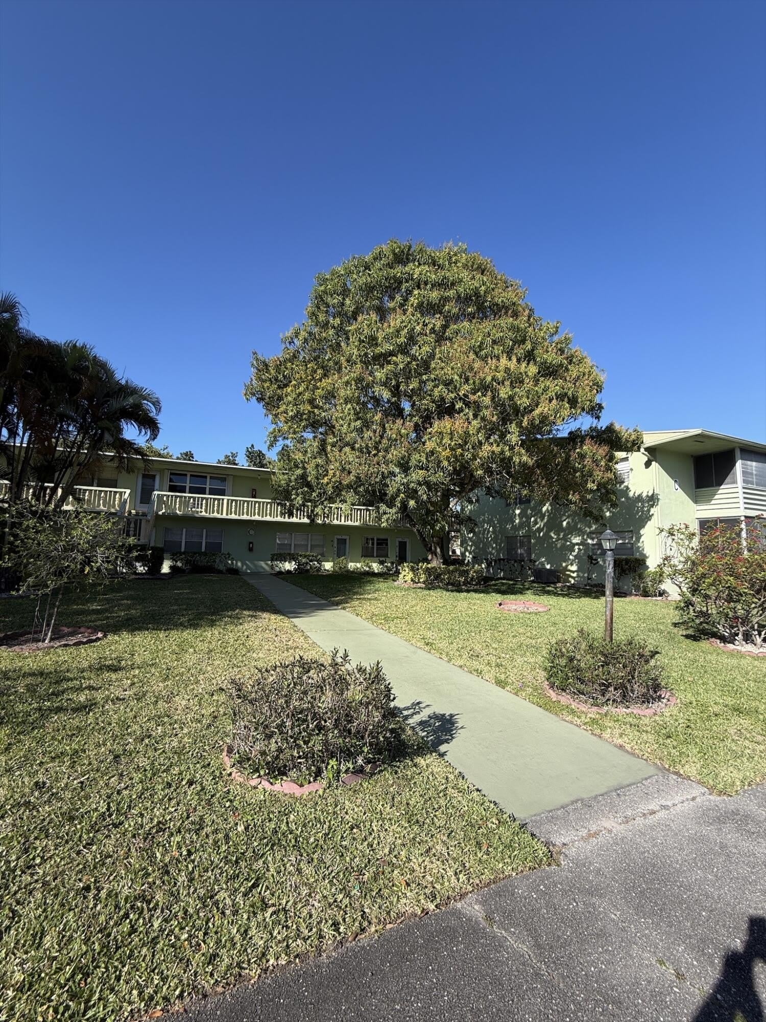 64 Norwich C – photo 1
