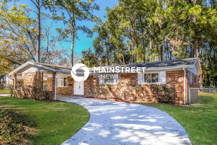 4605 Silver Ridge Drive – photo 1