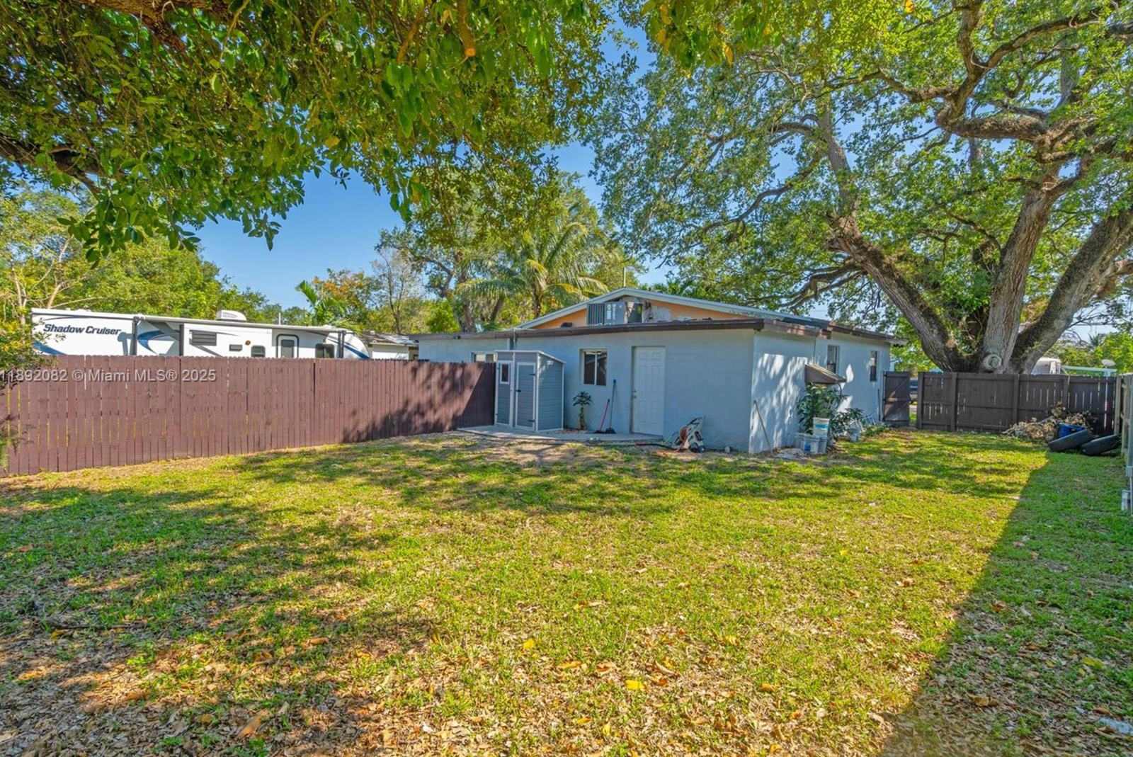 4111 Southwest 33Rd Street – photo 1