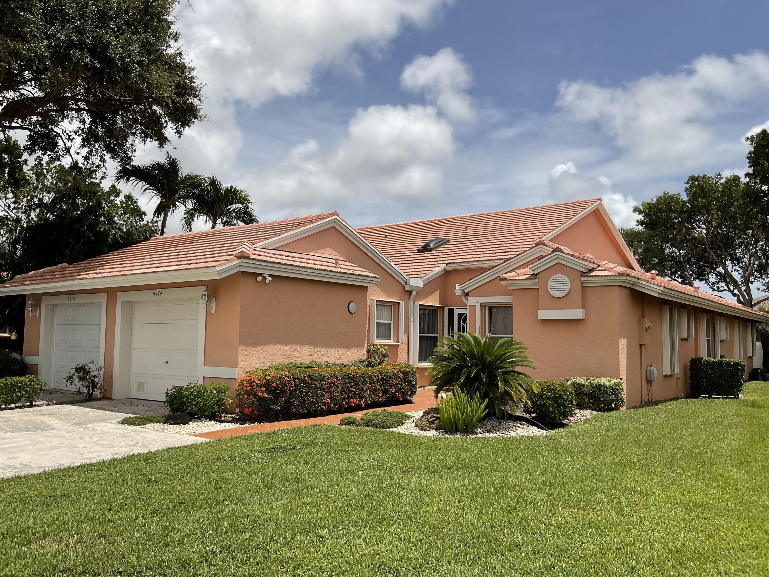 5574 Royal Lake Circle – photo 1