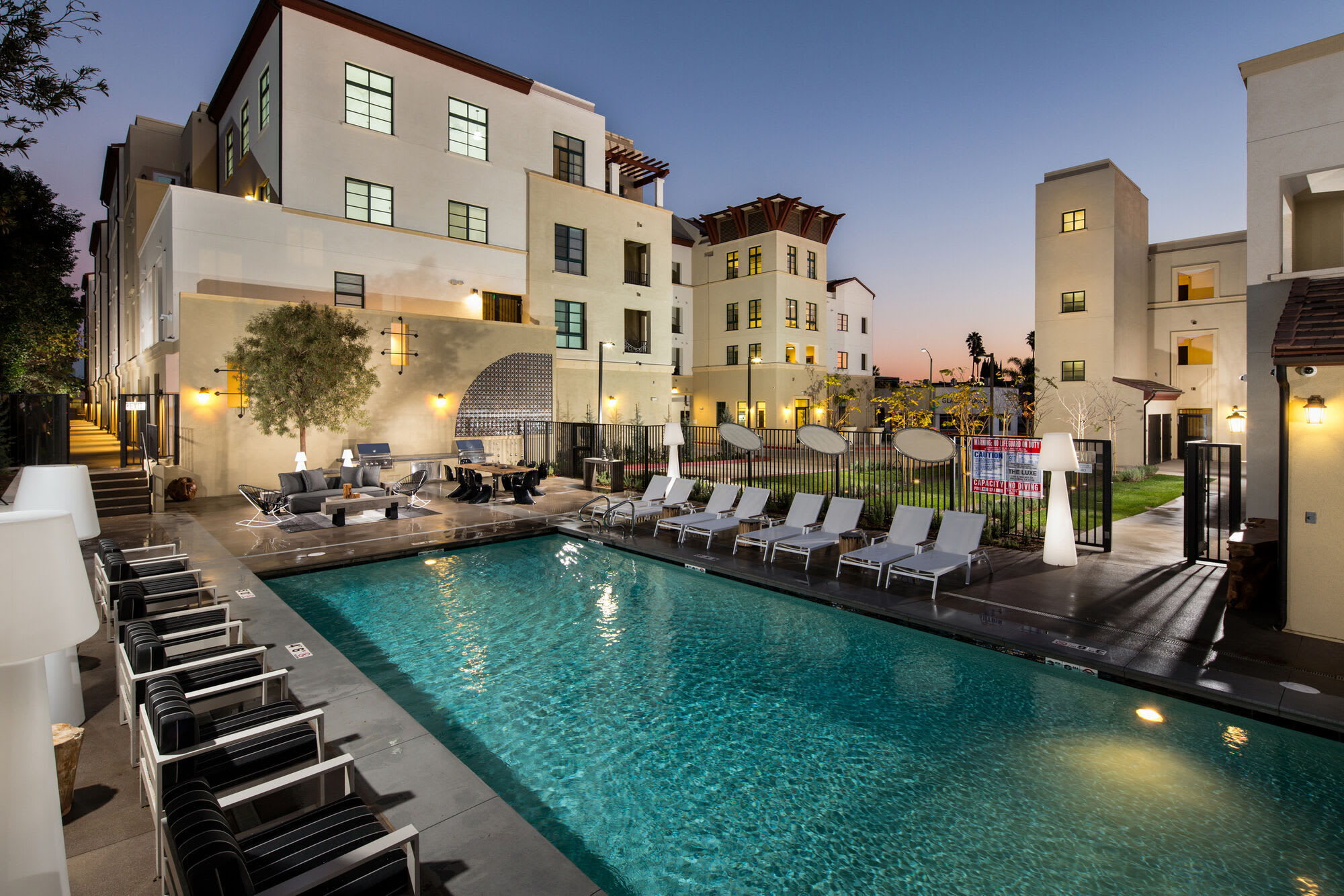 Luxe Pasadena – photo 1