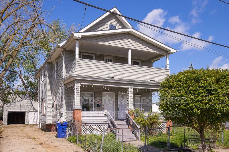 3486 W 60 St – photo 1