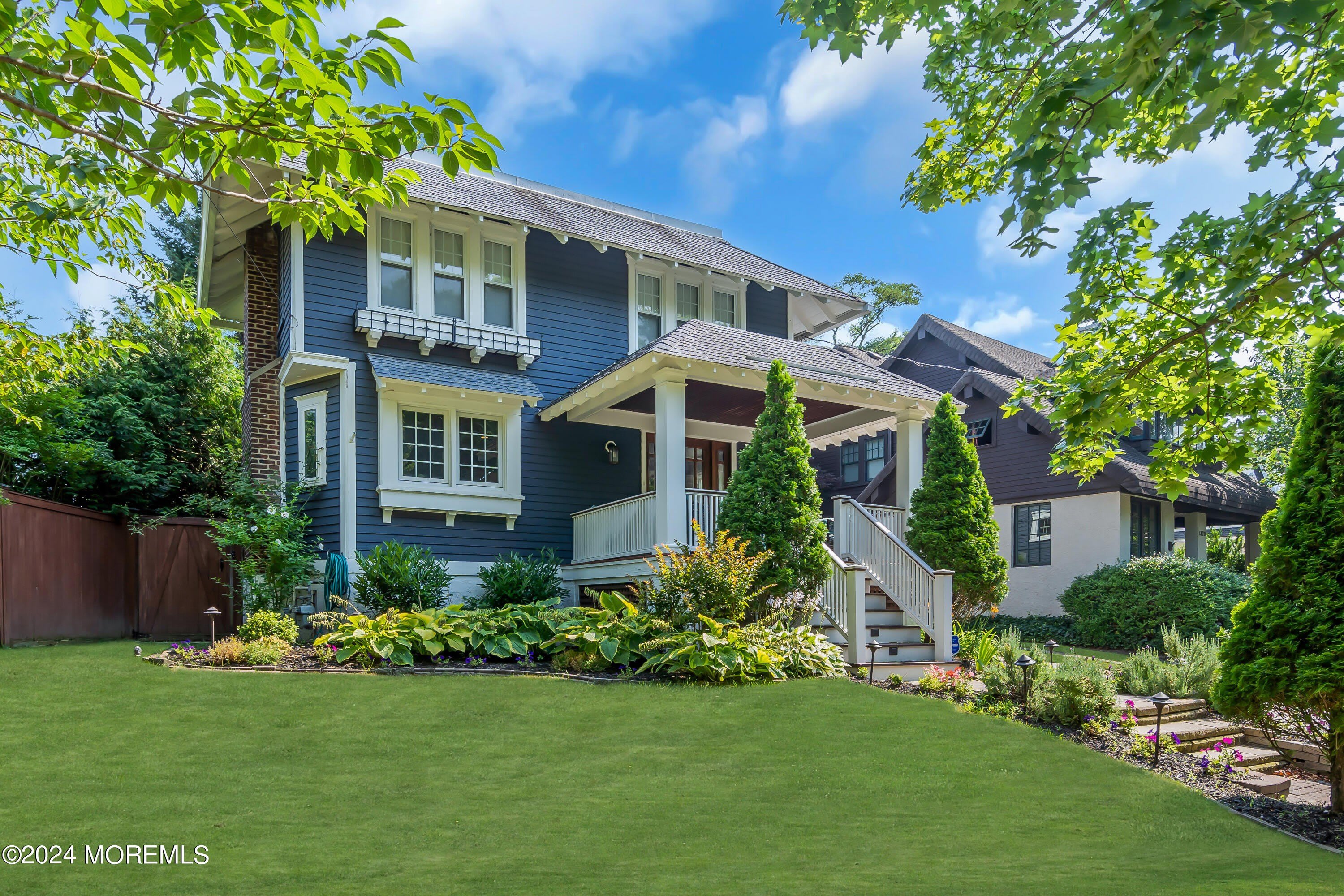 1318 Locust Drive – photo 1
