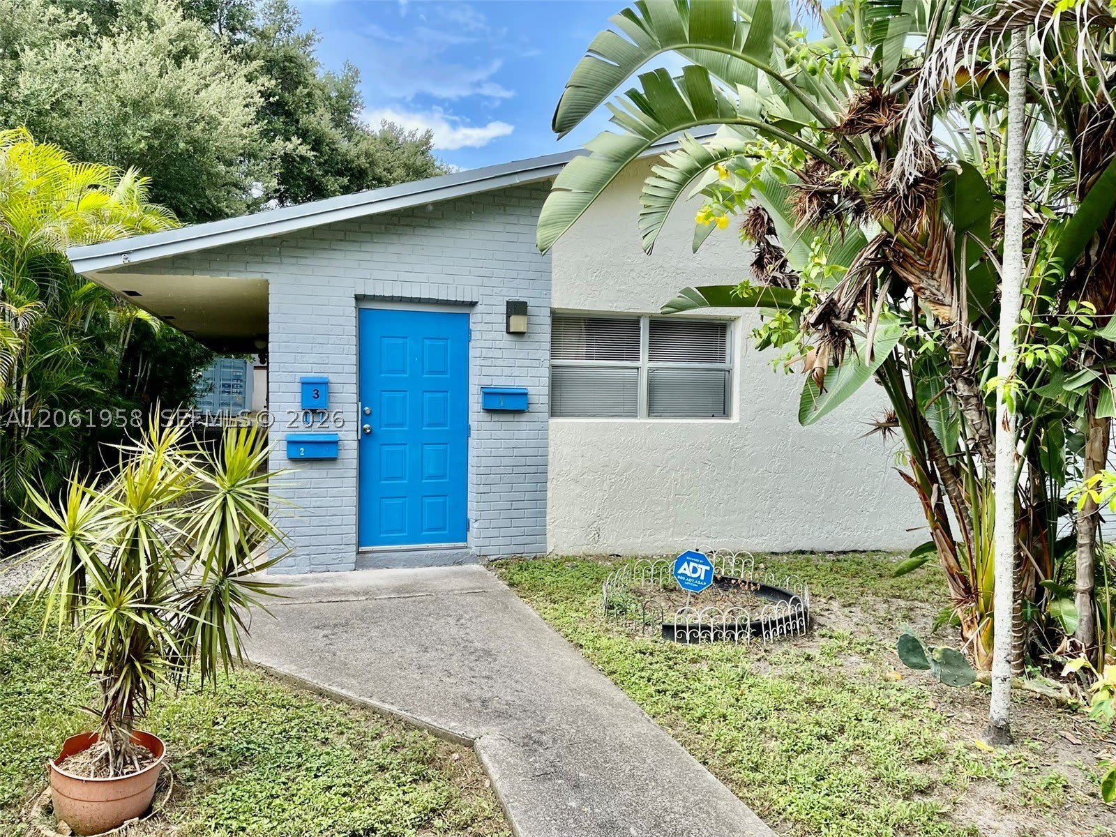 274 Sw 9Th St – photo 1