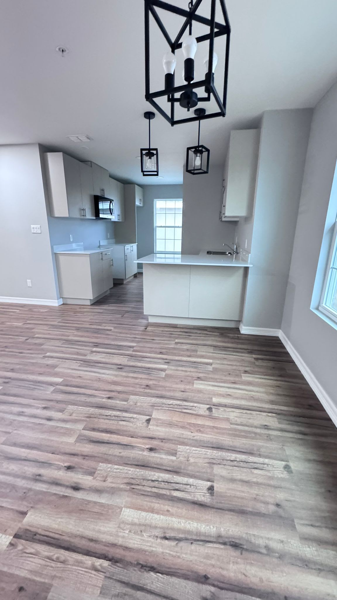 2204 Northridge Avenue 1 – photo 1 of 55