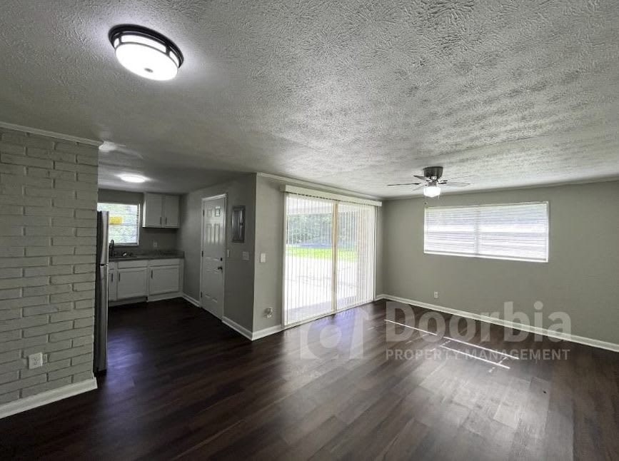 6314 Fabian Dr – photo 1
