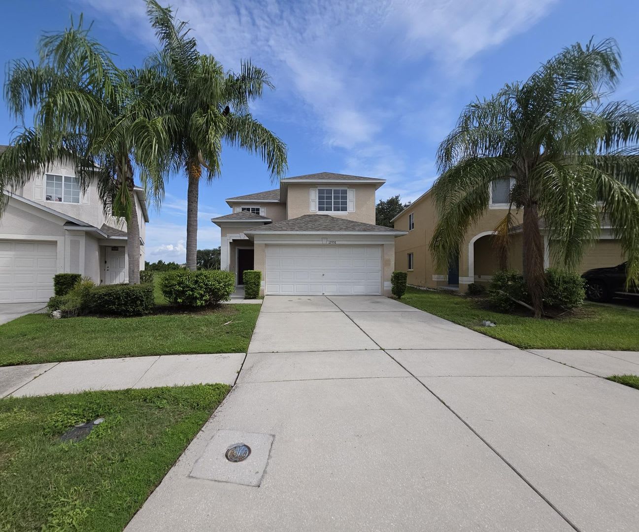 Beautiful 3-Bedroom, 2.5-Bathroomn Home w/Waterview in Riverview – photo 1