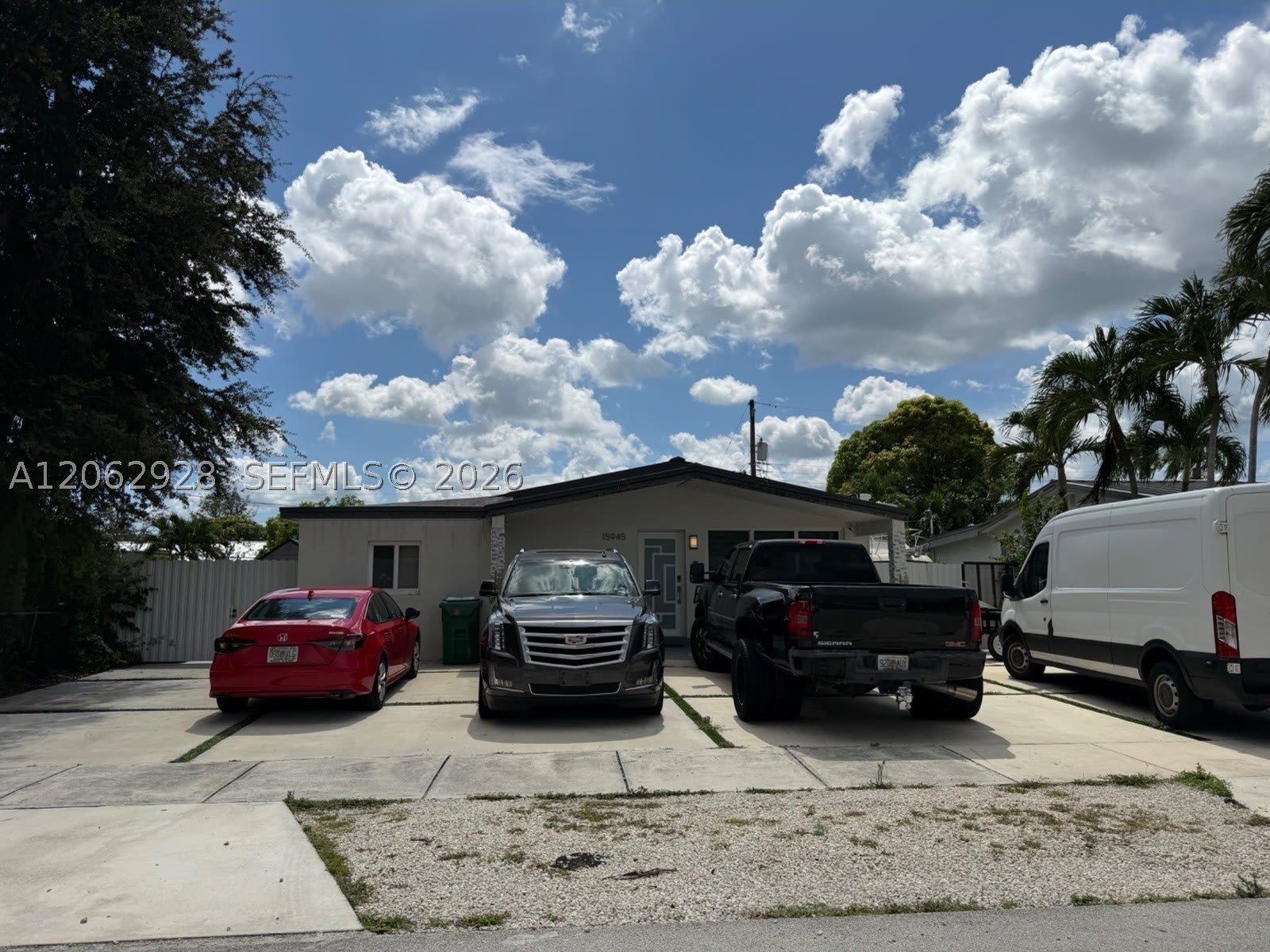 15945 NW 41st Ave – photo 1