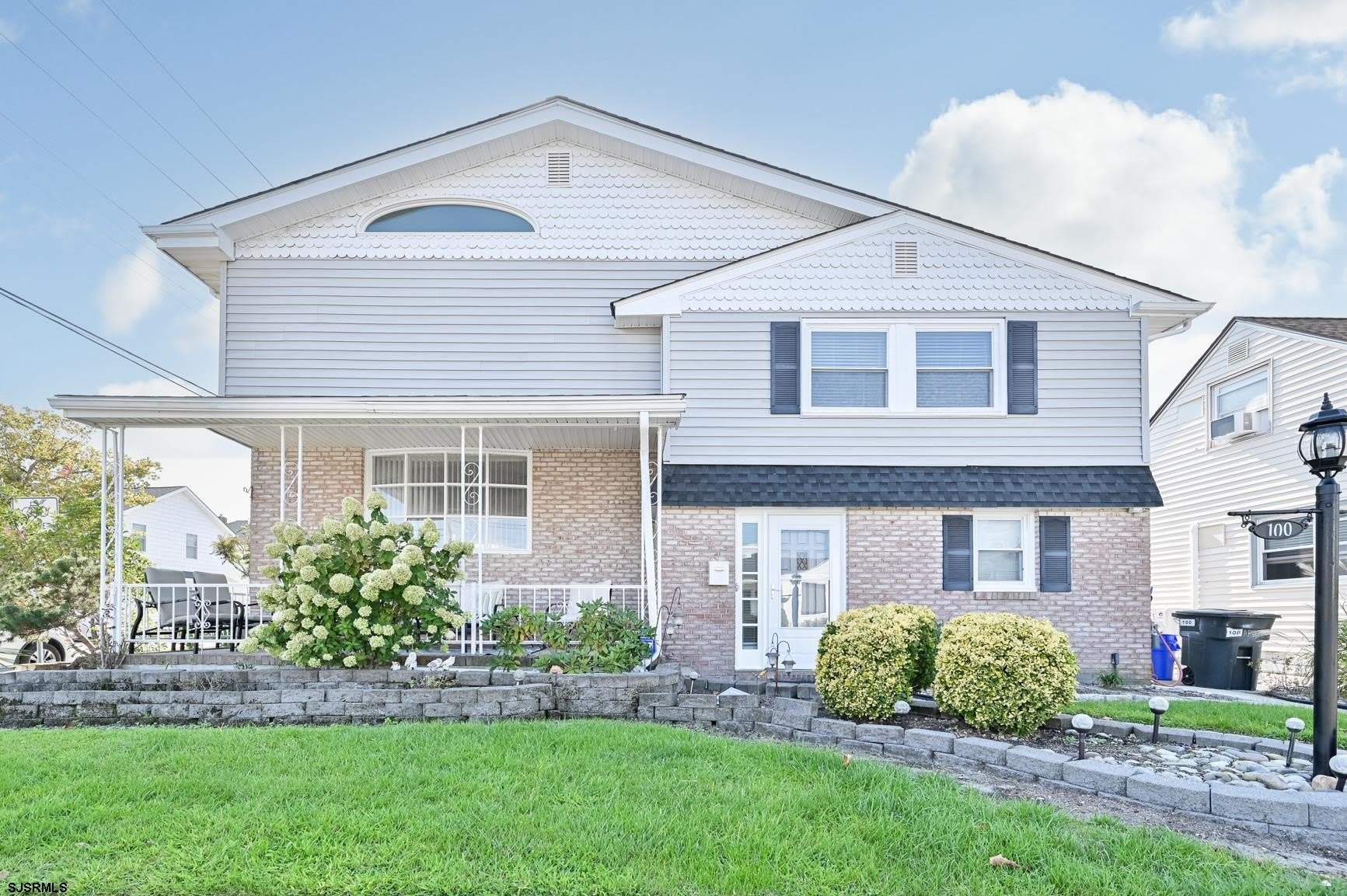 100 N Argyle Ave – photo 1