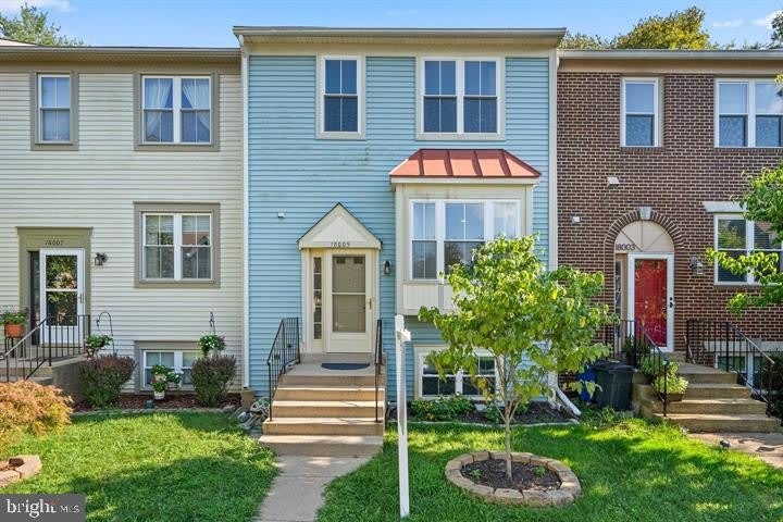 18005 SUNSET LAKE Court – photo 1 of 47