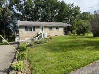55 Martha Ave – photo 1 of 13