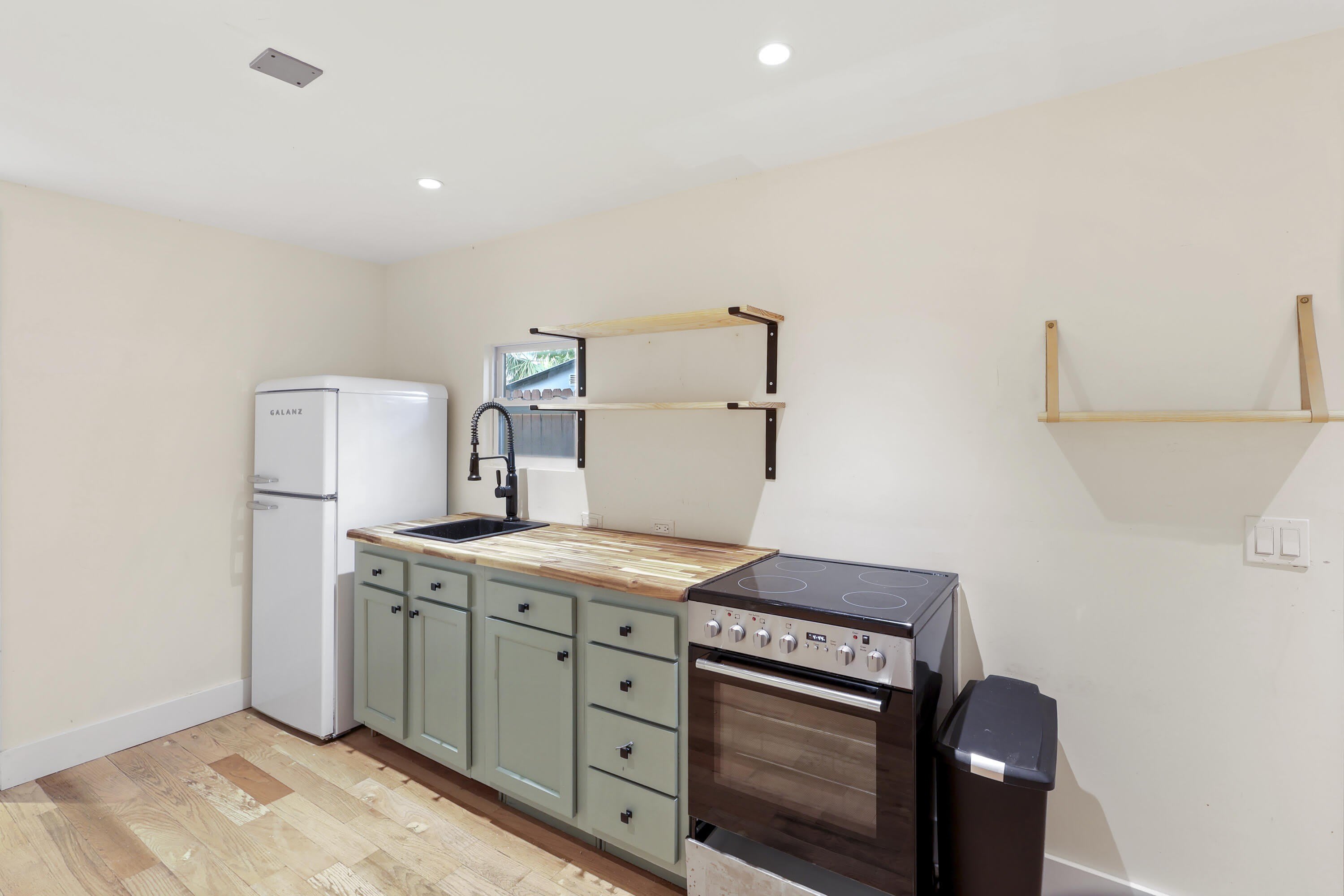 1309 E Florida Avenue – photo 1