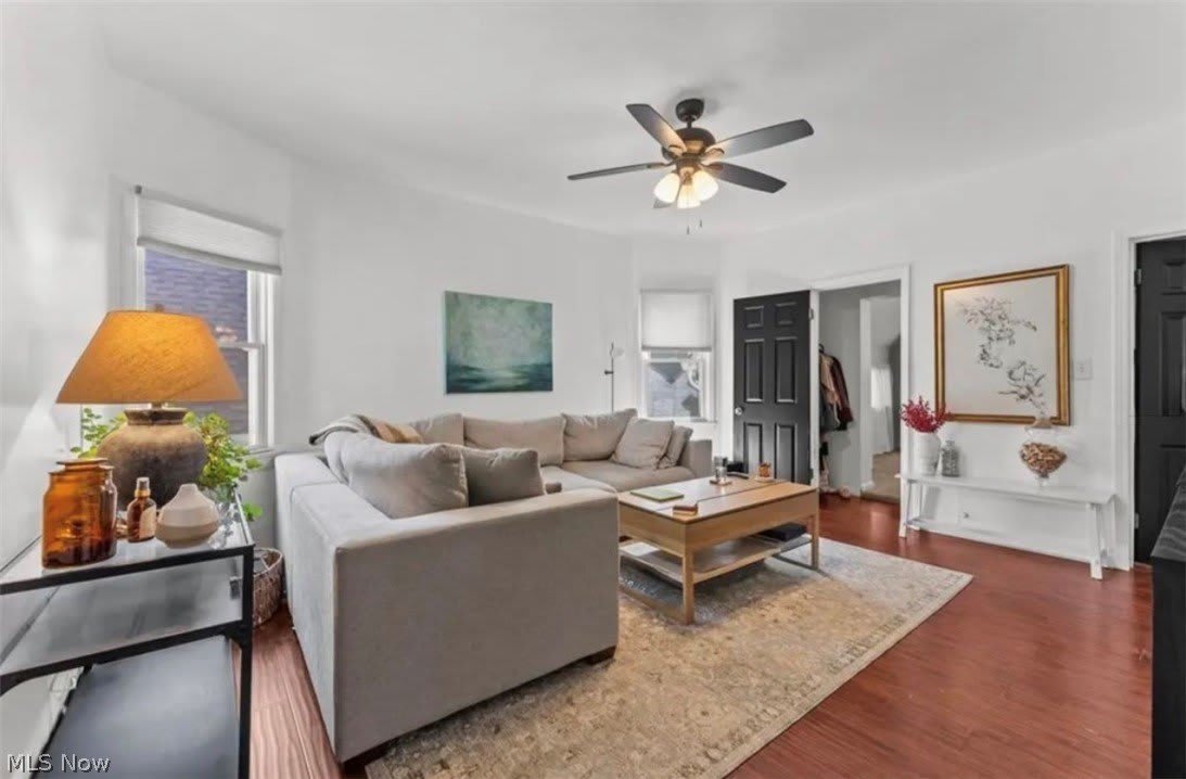 3915 John Avenue – photo 1