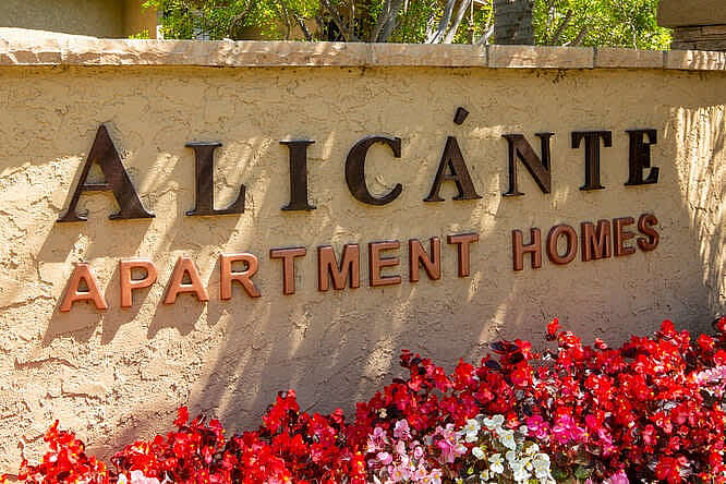 Elan Alicante La Costa Apartment Homes – photo 1 of 304