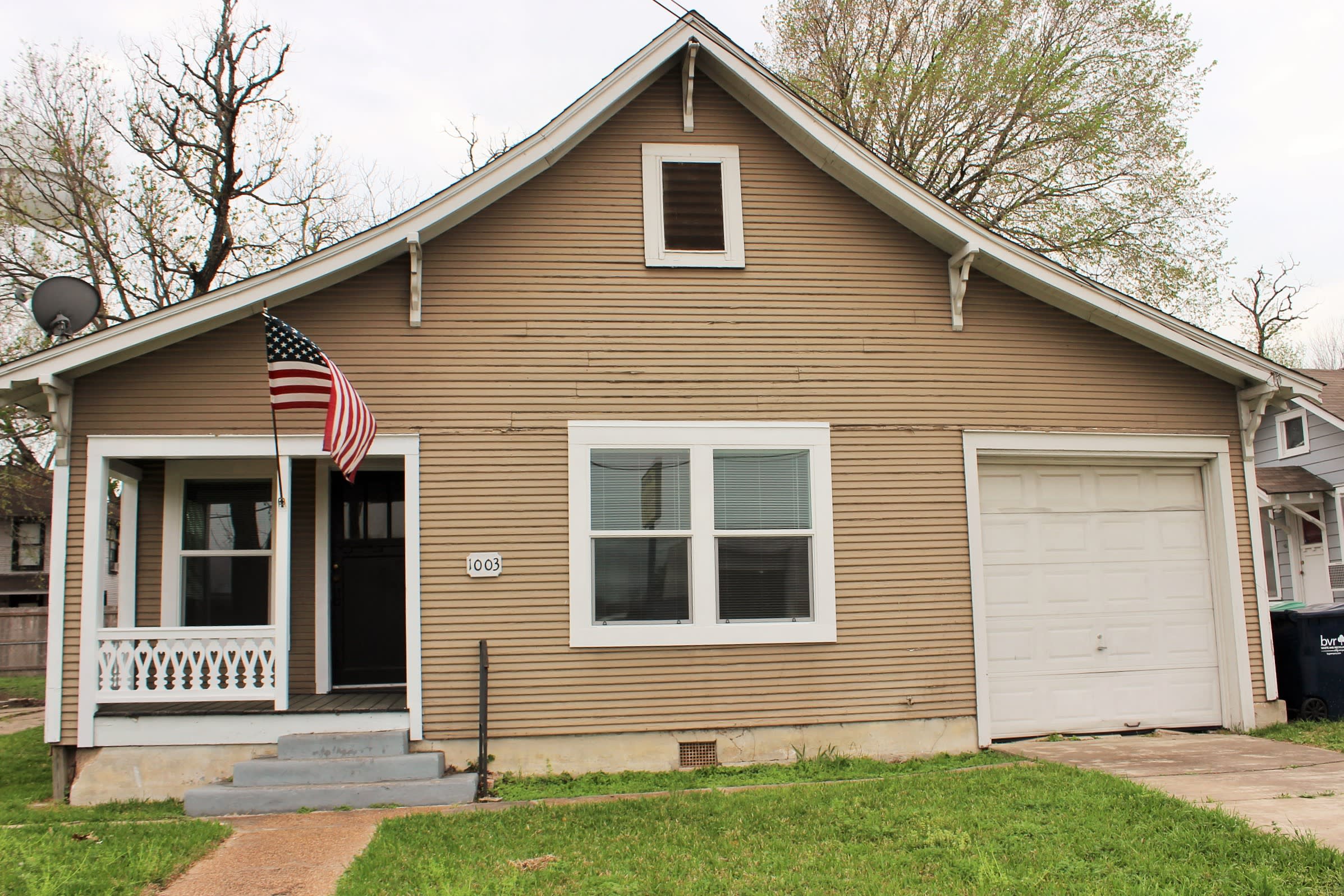 1003 North Park – photo 1 of 20