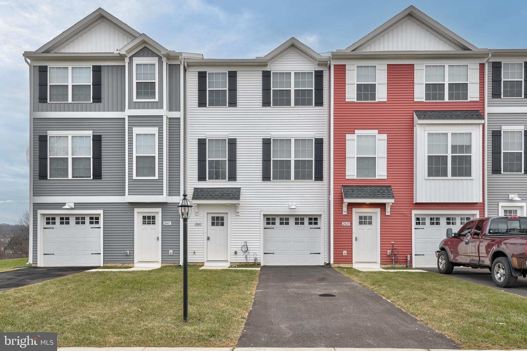 2050 TERRACE VIEW LANE – photo 1