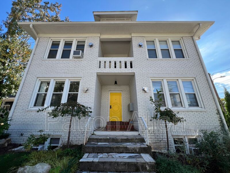 205 Hillside St – photo 1 of 17