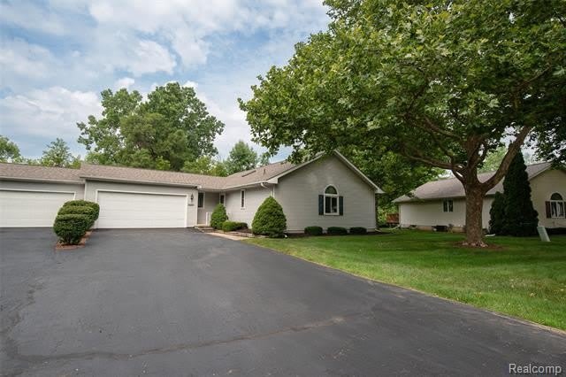 11660 Hawthorne Glen Drive – photo 1 of 33
