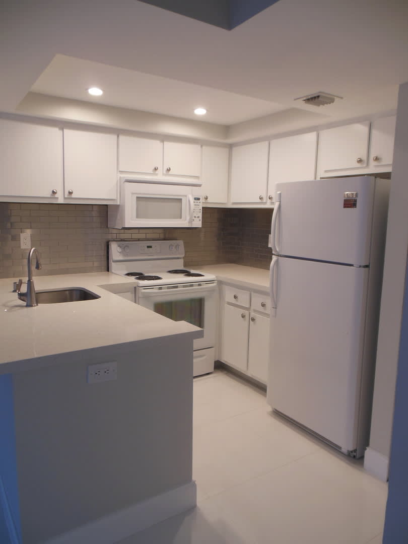 One Bedroom One Bathroom Waterfront Community – photo 1