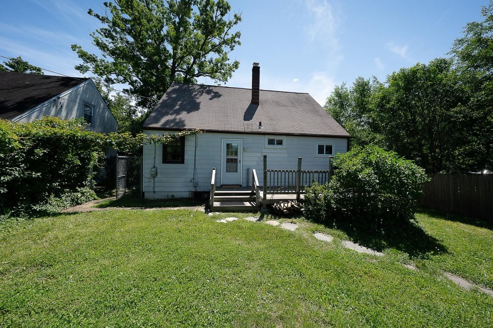 35 EASTWOOD ROAD – photo 1 of 22