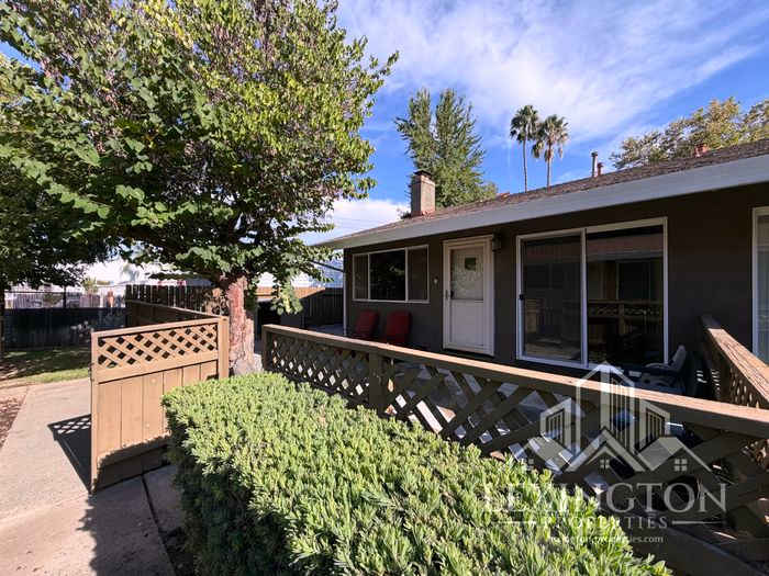 5000 Bremner Way – photo 1 of 25