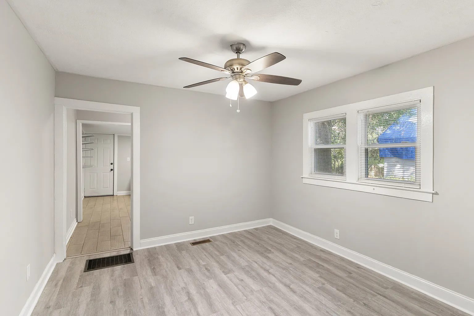 2813 Royal Street – photo 1