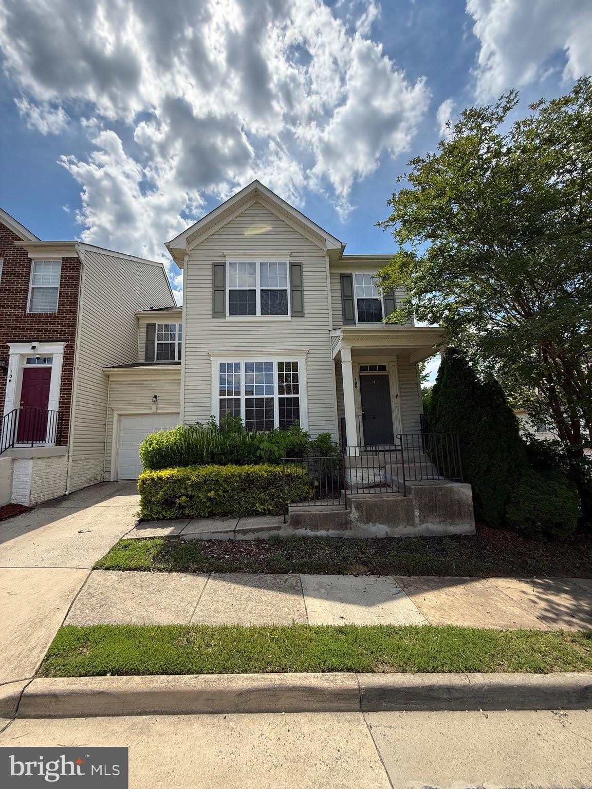 108 DAVIDSON Street – photo 1 of 40