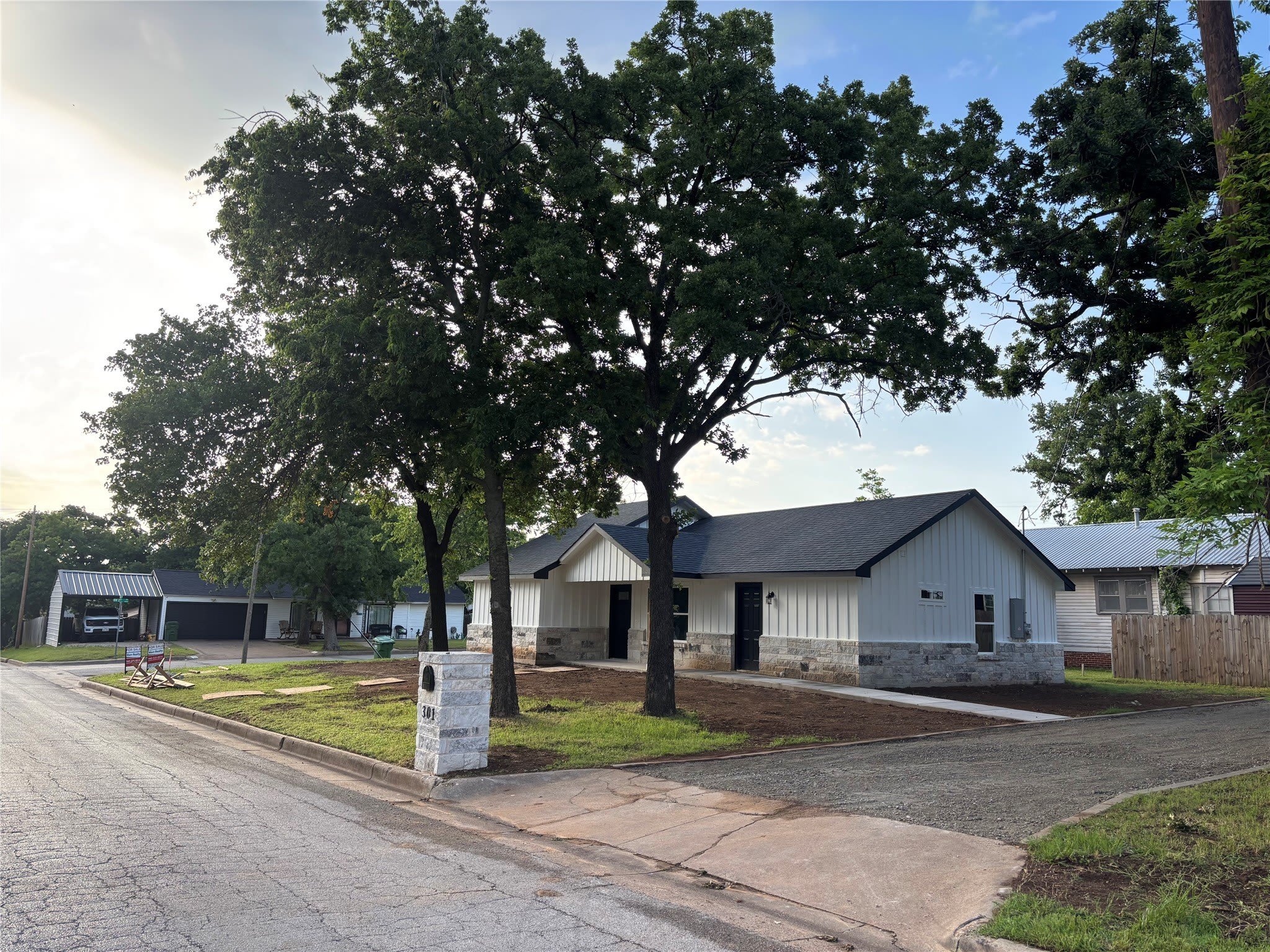 301 NW 23rd Street – photo 1 of 13