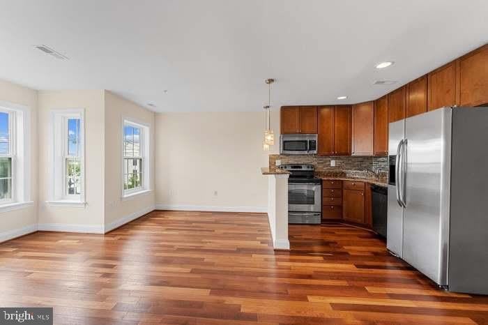 911 KENNEDY Street NW – photo 1